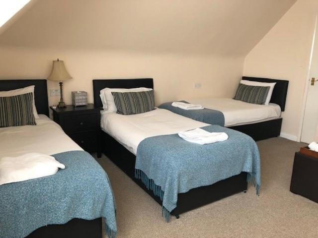 Elizabeth House Hotel Bracknell Bagian luar foto